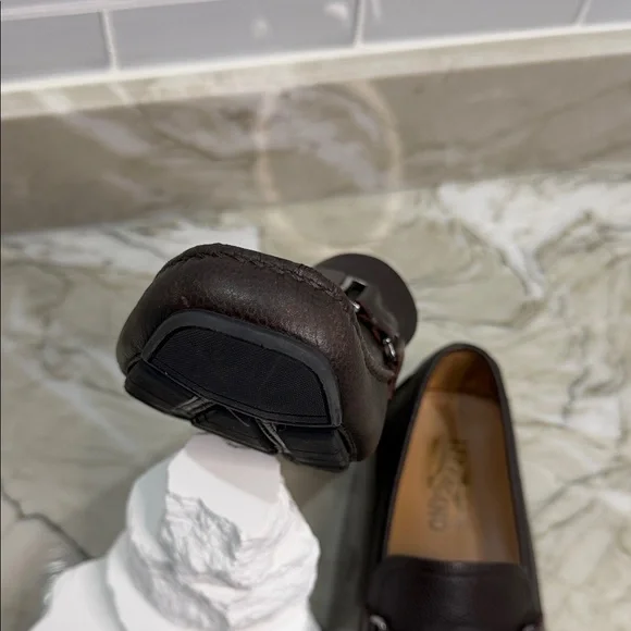 Men’s Salvatore Ferragamo Brown Leather Gancini Driver Loafers – Size 10 - Picture 9 of 9